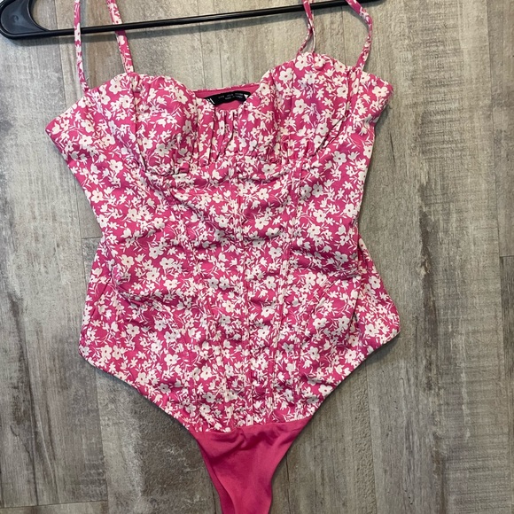 Zara bodysuit - Picture 2 of 3